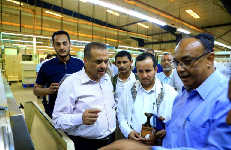 وزير الصناعة يتفقد مصنعي اسمنت باجل وشركة كمران